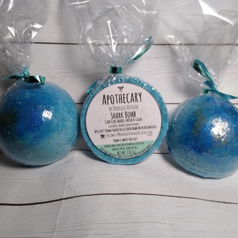 Set of 4 Fossil, Shark, Amber , Meteorite Mystery Bathbombs